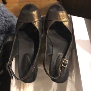 Black glitter linen wedges